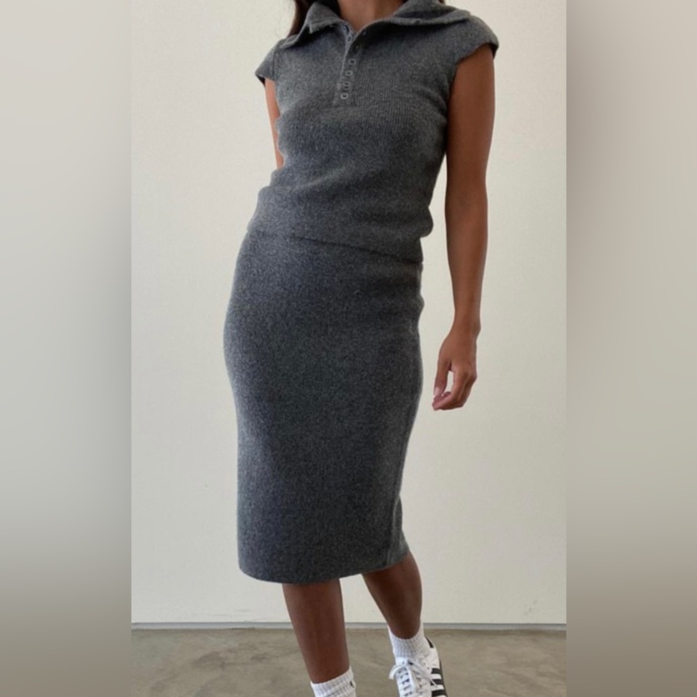SET - Soft ribbed polo top and midi skirt set - New
